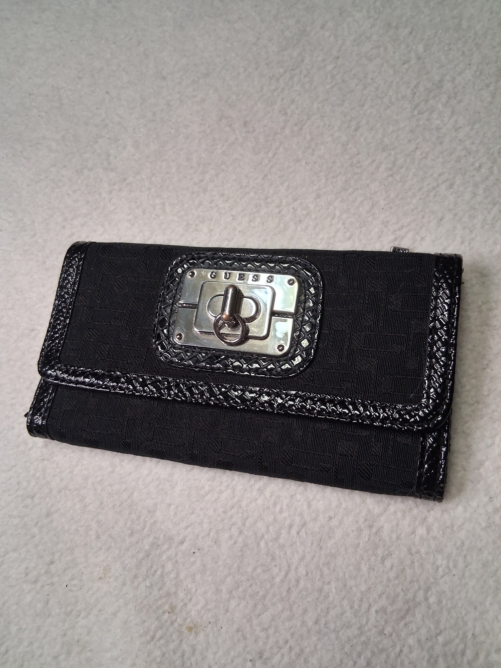 GUESS Black Turn-Lock Wallet